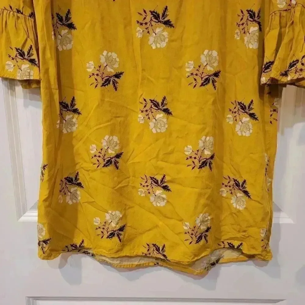 Old Navy Women's Mustard Yellow Floral Casual Dress w Ruffle Sleeves EUC sz S